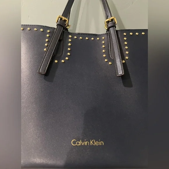 💙Calvin Klein Studded Navy Bucket Purse - Picture 3 of 9